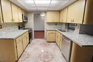 3241 NW 40th St, Lauderdale Lakes, FL 33309 - Photo 15