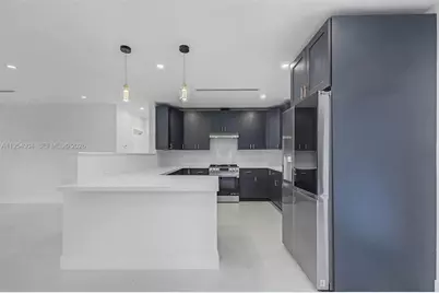 7505 SW 167th St, Palmetto Bay, FL 33157 - Photo 9