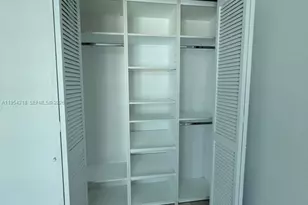 5055 Collins Ave, Miami Beach, FL 33140 - Photo 13