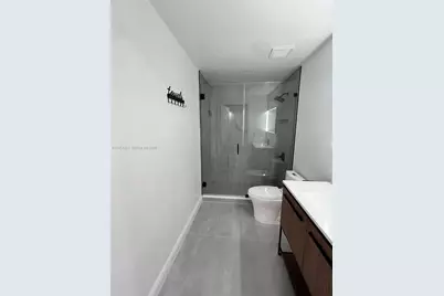 5091 NW 7th St #109, Miami, FL 33126 - Photo 17