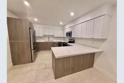 3400 SW 17th St #3402, Miami, FL 33145 - Photo 3