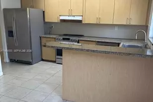 3920 Woodside Dr, Coral Springs, FL 33065 - Photo 3