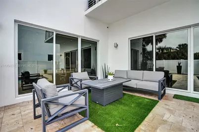 9995 NW 75th St, Doral, FL 33178 - Photo 43