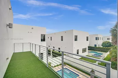 9995 NW 75th St, Doral, FL 33178 - Photo 51