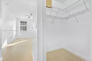 807 SW 147th Ave, Pembroke Pines, FL 33027 - Photo 19