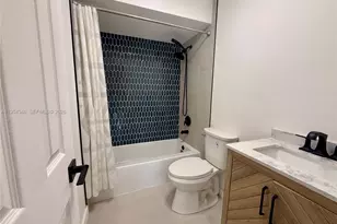 2550 N Nob Hill Rd, Sunrise, FL 33322 - Photo 7