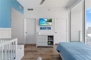 253 NE 2nd St, Miami, FL 33132 - Photo 21