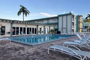 3923 NE 166th St, North Miami Beach, FL 33160 - Photo 9