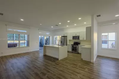 825 Tanglewood Cir, Weston, FL 33327 - Photo 7