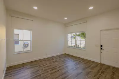 825 Tanglewood Cir, Weston, FL 33327 - Photo 5