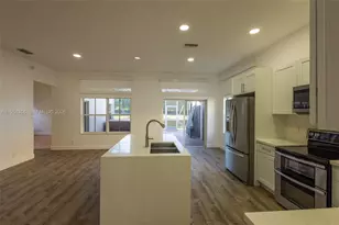 825 Tanglewood Cir, Weston, FL 33327 - Photo 7