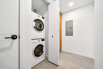 121 NE 5th St #1608, Miami, FL 33143 - Photo 13