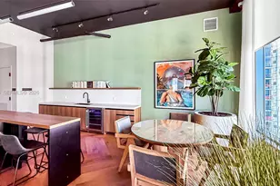 121 NE 5th St, Miami, FL 33143 - Photo 19