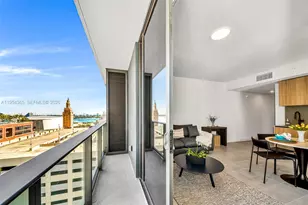 121 NE 5th St, Miami, FL 33143 - Photo 1