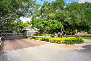 18265 SE Ridgeview Dr, Tequesta, FL 33469 - Photo 5