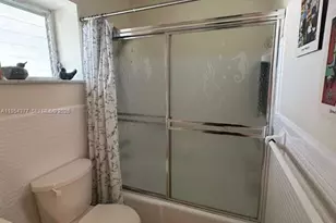 17001 NE 13th Ave, Miami, FL 33162 - Photo 17