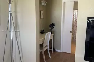 17001 NE 13th Ave, Miami, FL 33162 - Photo 9