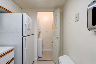 770 Claughton Island Dr, Miami, FL 33131 - Photo 13