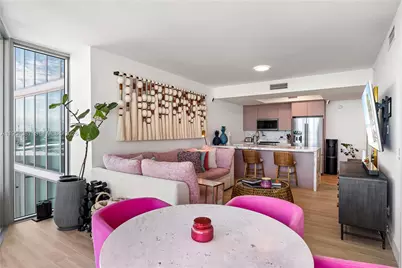 888 Biscayne Blvd #2009, Miami, FL 33132 - Photo 5