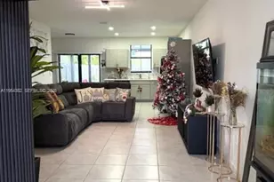 470 NE 12th St, Florida City, FL 33034 - Photo 9