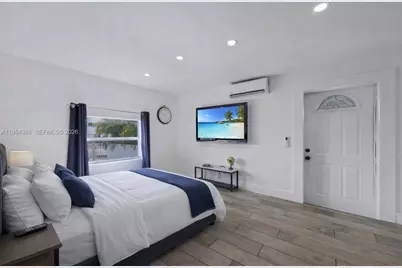 1041 NW 73rd St, Miami, FL 33150 - Photo 13