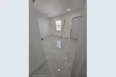 1148 NW 100th St #2, Miami, FL 33150 - Photo 7