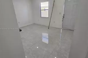 1148 NW 100th St, Miami, FL 33150 - Photo 7