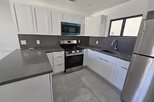 1148 NW 100th St, Miami, FL 33150 - Photo 5