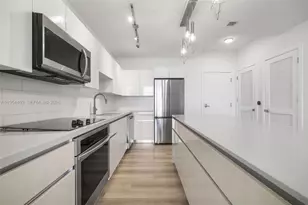 101 Diplomat Pkwy, Hallandale Beach, FL 33009 - Photo 11