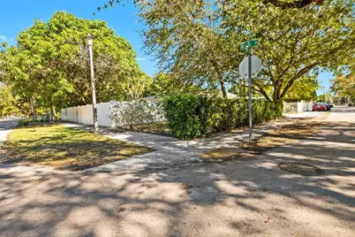505 NE 132nd Ter, North Miami, FL 33161 - Photo 25