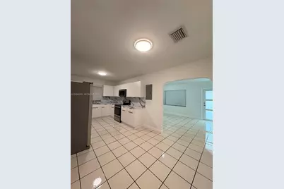 2390 NW 30th St #--, Miami, FL 33142 - Photo 3