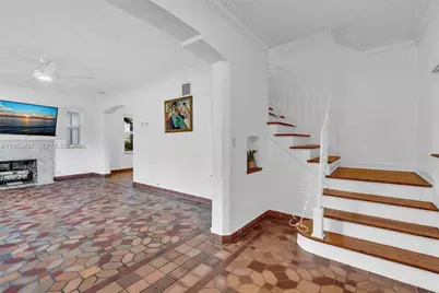 1524 Biarritz Dr, Miami Beach, FL 33141 - Photo 5