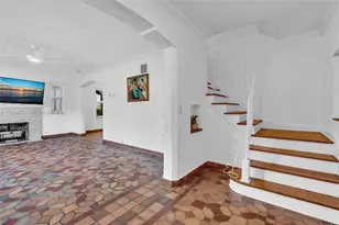 1524 Biarritz Dr, Miami Beach, FL 33141 - Photo 5