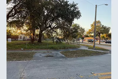 11450 SW 40th St, Miami, FL 33165 - Photo 3