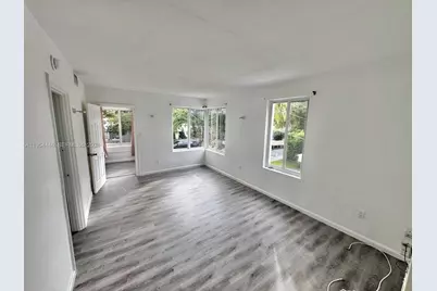 555 NE 70th St #2nd floor, Miami, FL 33138 - Photo 5