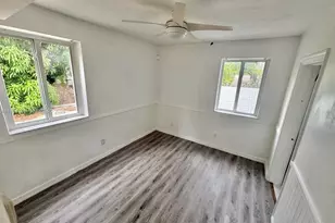 555 NE 70th St, Miami, FL 33138 - Photo 17