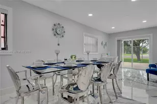 895 W 39th Pl, Hialeah, FL 33012 - Photo 7