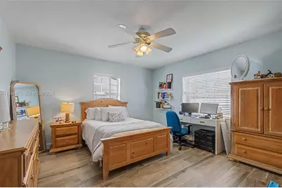 9412 SW 184th Ter, Cutler Bay, FL 33157 - Photo 13
