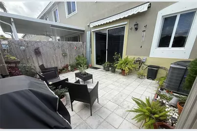 1043 SE 24th Ave, Homestead, FL 33035 - Photo 29