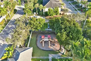 7717 Paddock Pl, Davie, FL 33328 - Photo 33