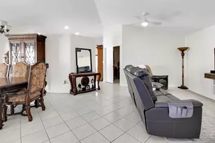 15113 NW 91st Ct, Miami Lakes, FL 33018 - Photo 9