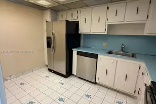 20379 W Country Club Dr, Aventura, FL 33180 - Photo 11