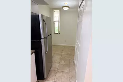 6800 Cypress Rd #111, Plantation, FL 33317 - Photo 5
