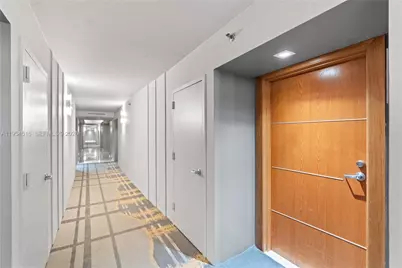 400 S Pointe Dr #807, Miami Beach, FL 33139 - Photo 23