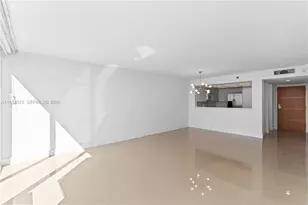 400 South Pointe Dr, Miami Beach, FL 33139 - Photo 11