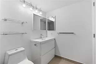 400 South Pointe Dr, Miami Beach, FL 33139 - Photo 21