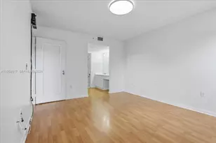 601 SW 142nd Ave, Pembroke Pines, FL 33027 - Photo 11