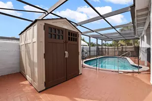 6572 SW 8th Ct, North Lauderdale, FL 33068 - Photo 23