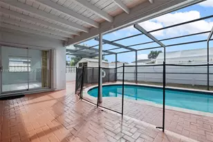 6572 SW 8th Ct, North Lauderdale, FL 33068 - Photo 21