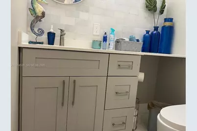 100 S Waterway Dr #401, Lake Worth, FL 33462 - Photo 11